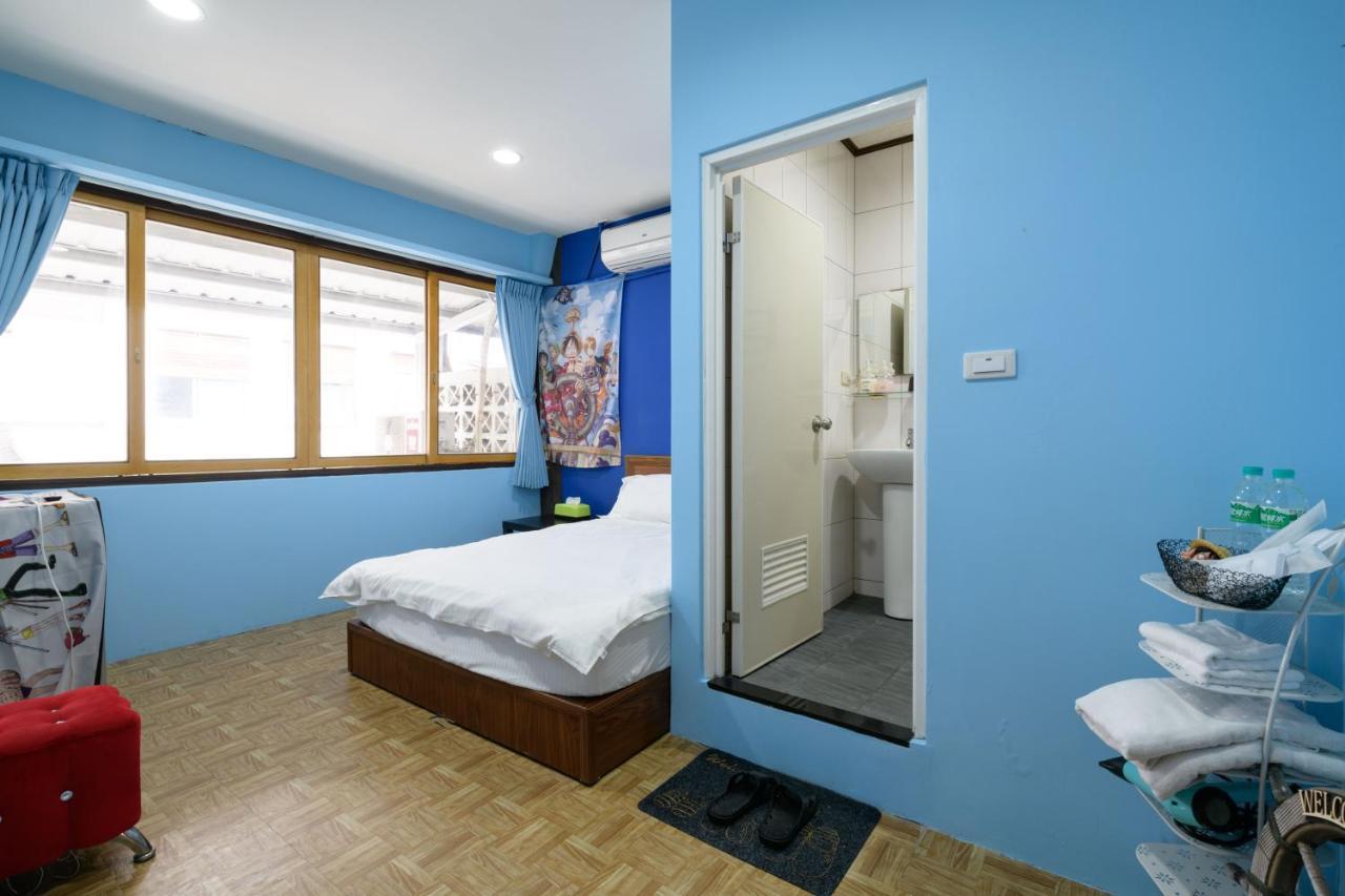 羅東夜市 小宅一生民宿 Night Market Small House Lifetime Hotel Luodong Eksteriør billede