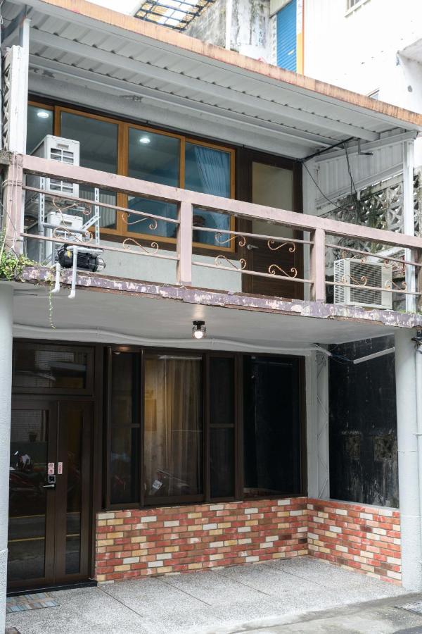 羅東夜市 小宅一生民宿 Night Market Small House Lifetime Hotel Luodong Eksteriør billede
